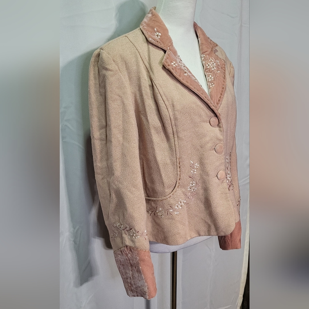 Women's Embellished Blush Pink Jacket - Picture 3 of 8